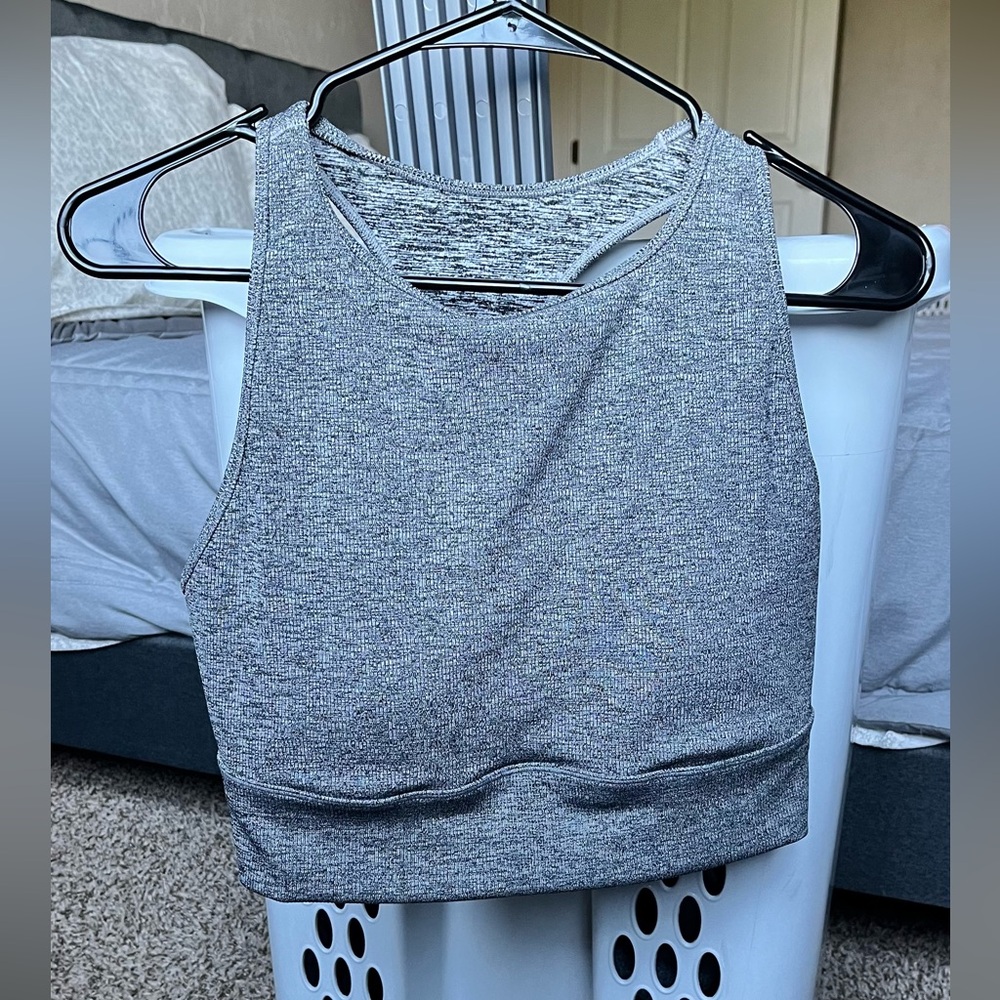 Dark/Heather Gray Calia by Carrie Underwood Crop Workout Top with Medium Padding